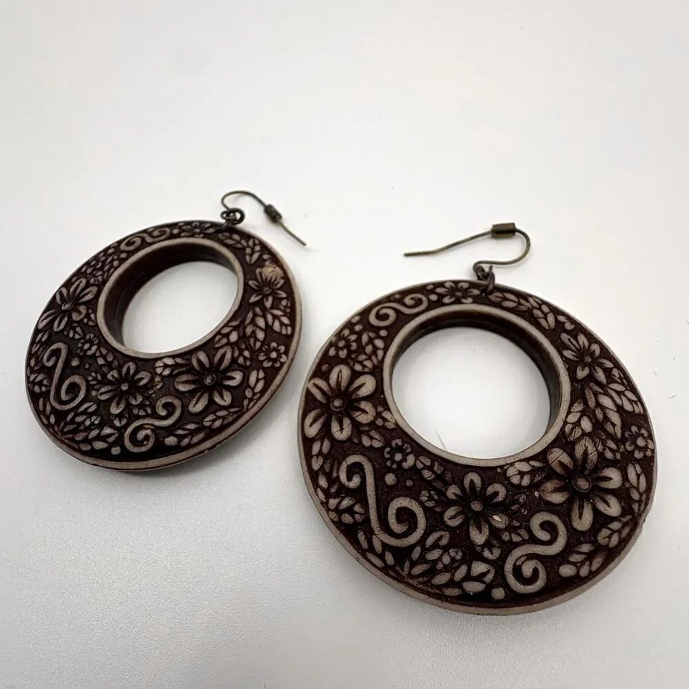 Boho Floral Carved Dangle Earrings